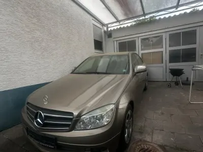 Gebraucht Mercedes C180 156 PS (114 kW) 2007 Gold Limousine