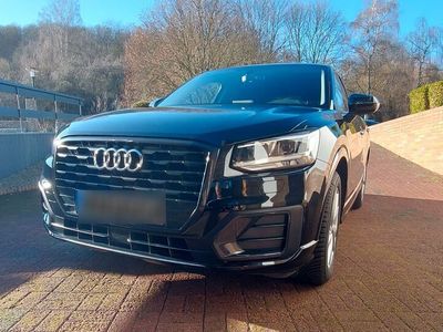 gebraucht Audi Q2 30 TFSI S tronic sport