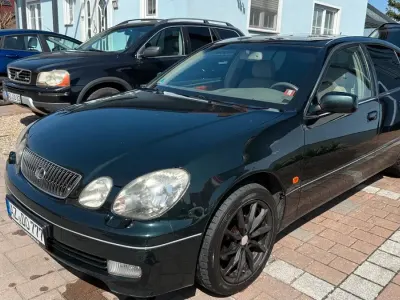 Second-hand Lexus GS300 219 CP (161 kW) 2004 Verde Berlinǎ