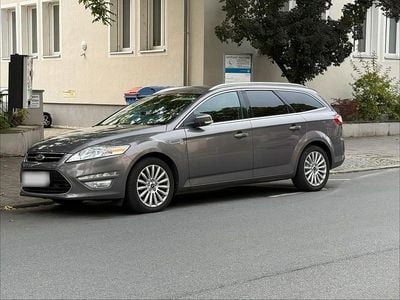 Gebraucht Ford Mondeo Titanium 140 PS (102 kW) 2014 Grau Kombi