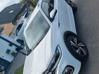 Gebraucht VW T-Cross R-line 150 PS (110 kW) 2023 Weiß SUV