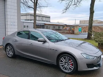 Gebraucht Maserati Ghibli 349 PS (256 kW) 2018 Grau Limousine