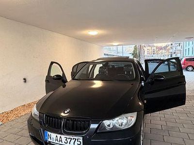 Gebraucht BMW 320 150 PS (110 kW) 2006 Schwarz Limousine