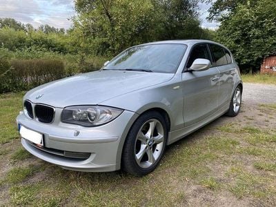 Gebraucht BMW 123 Sport Line 204 PS (150 kW) 2009 Silber Kleinwagen