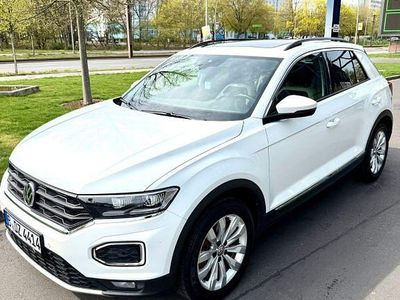 Second-hand VW T-Roc Style 150 CP (110 kW) 2019 Alb SUV