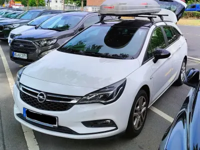 Gebraucht Opel Astra Edition 125 PS (91 kW) 2019 Weiß Kombi