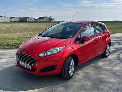 Second-hand Ford Fiesta SYNC Edition 80 CP (58 kW) 2014 Roșu Hatchback