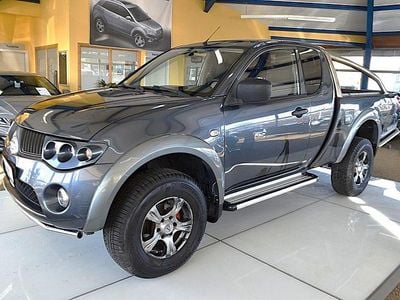 Gebraucht Mitsubishi L200 Invite 136 PS (100 kW) 2006 Grau Abholung