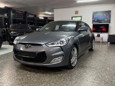 Gebraucht Hyundai Veloster Trend 140 PS (102 kW) 2012 Grau Kleinwagen