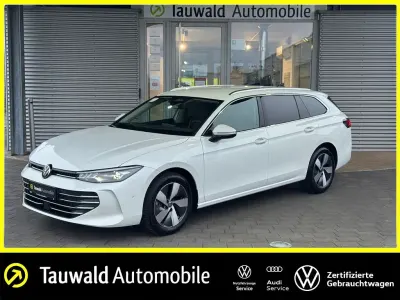 Gebraucht VW Passat Business 150 PS (110 kW) 2025 Weiß Limousine
