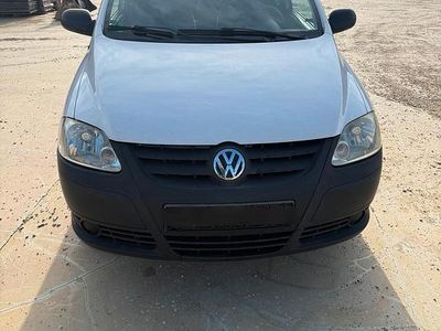 Gebraucht VW Fox 54 PS (39 kW) 2008 Weiß Kleinwagen
