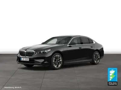 Gebraucht BMW 550e 489 PS (359 kW) 2025 Schwarz Limousine