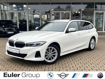 Weiss Gebraucht 2023 BMW 320 Sport Line Kombi | 32.388 € (Guter Preis)