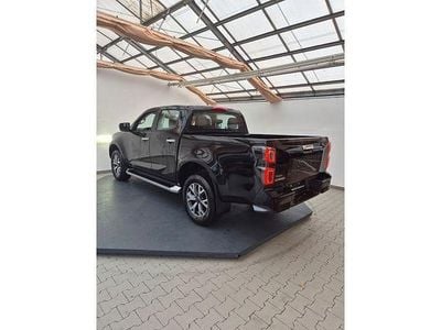 Gebraucht Isuzu D-Max 163 PS (119 kW) 2024 Schwarz Abholung
