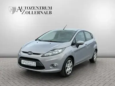 Usata Ford Fiesta Champions Edition 103 CV (75 kW) 2012 Argento Utilitaria