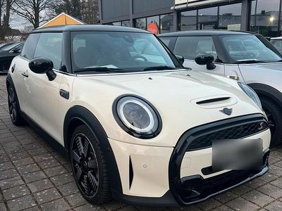Second-hand Mini Cooper S 178 CP (130 kW) 2022 Alb Hatchback
