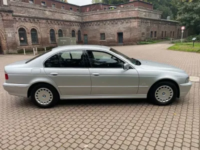 Gebraucht BMW 525 Exclusive 192 PS (141 kW) 2002 Silber Limousine