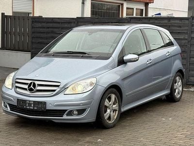 Gebraucht Mercedes B200 140 PS (102 kW) 2007 Blau Van / Kleinbus