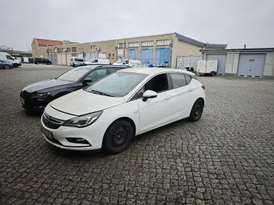 Usata Opel Astra 160 CV (117 kW) 2017 Bianco Berlina