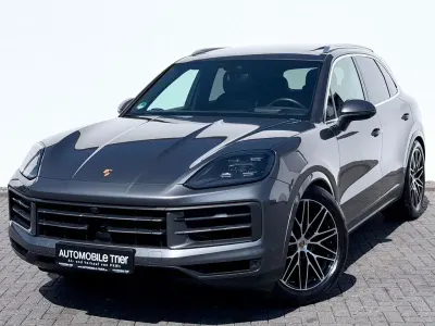 Gebraucht Porsche Cayenne 354 PS (260 kW) 2023 Grau SUV