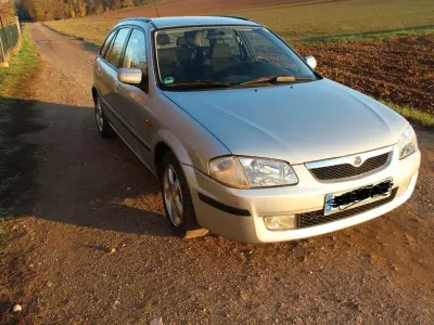 Gebraucht Mazda 323F 88 PS (64 kW) 2000 Silber Limousine