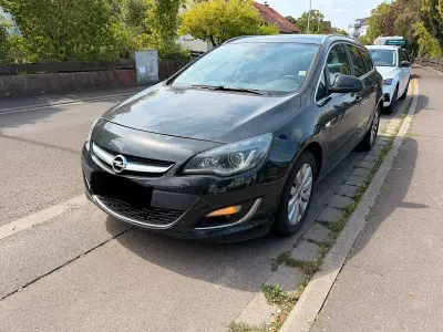 Gebraucht Opel Astra 136 PS (100 kW) 2015 Kombi