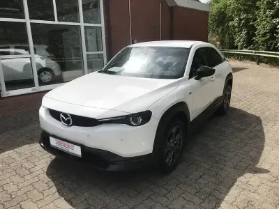 Używany Mazda MX30 Ad'Vantage 106 kW (145 KM) 2023 Biały SUV