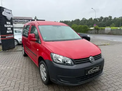 Gebraucht VW Caddy Maxi 105 PS (77 kW) 2012 Rot Van / Kleinbus