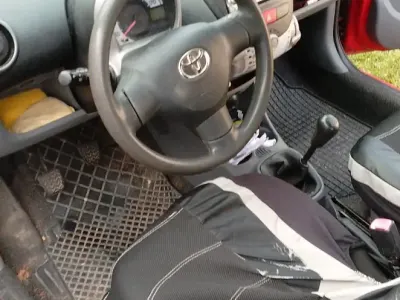 Brugt Toyota Aygo 69 HK (50 kW) 2009 Rød Hatchback