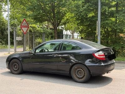Mercedes C180
