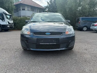 Gebraucht Ford Fiesta Style 69 PS (50 kW) 2007 Grau Kleinwagen