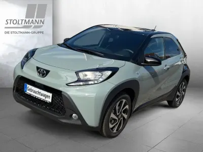 Gebraucht Toyota Aygo X 72 PS (52 kW) 2025 Grau SUV