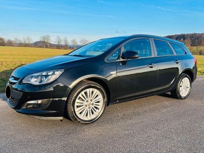 Gebraucht Opel Astra Edition 131 PS (96 kW) 2012 Schwarz Kombi
