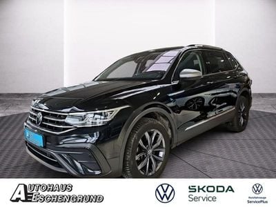 Deep black perleffekt (metallic) Gebraucht 2022 VW Tiguan Allspace Life SUV | 29.890 € (Guter Preis)