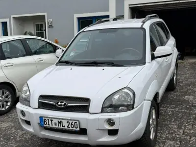 Gebraucht Hyundai Tucson 109 PS (80 kW) 2009 Weiß SUV