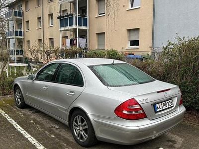 Mercedes E270