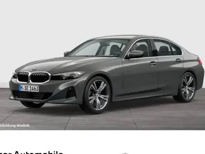 Second-hand BMW 330 Sport Line 245 CP (180 kW) 2023 Gri Berlinǎ