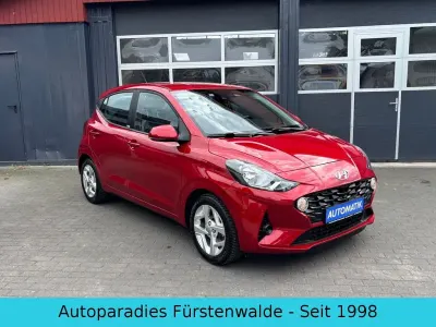 Gebraucht Hyundai i10 Trend 84 PS (61 kW) 2021 Rot Kleinwagen