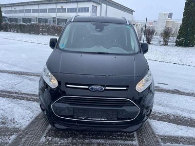 Schwarz Gebraucht 2016 Ford Tourneo Titanium Kombi | 13.999 € (Fairer Preis)