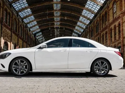 Gebraucht Mercedes CLA180 Style 122 PS (89 kW) 2018 Weiß Limousine