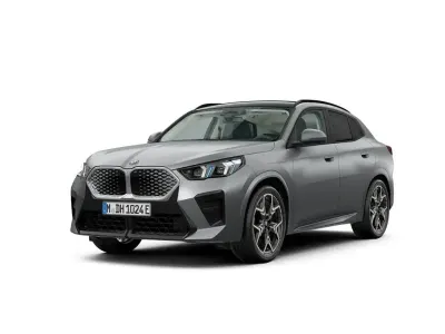 Neu BMW iX2 M Sport 230 kW (313 PS) 2026 Frozen pure grey metallic (grau) SUV