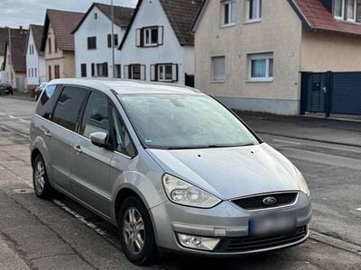 Gebraucht Ford Galaxy Ghia 140 PS (102 kW) 2007 Silber Van / Kleinbus