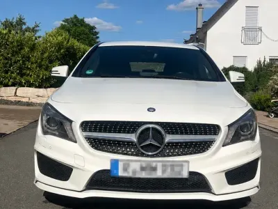 Gebraucht Mercedes CLA180 Shooting Brake AMG line 122 PS (89 kW) 2015 Weiß Kombi