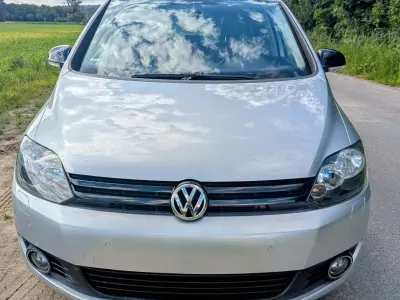 Gebraucht VW Golf Plus Cross Match 105 PS (77 kW) 2012 Silber Van / Kleinbus
