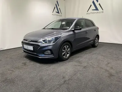 Gebraucht Hyundai i20 YES! 84 PS (61 kW) 2019 Star dust / met Kleinwagen