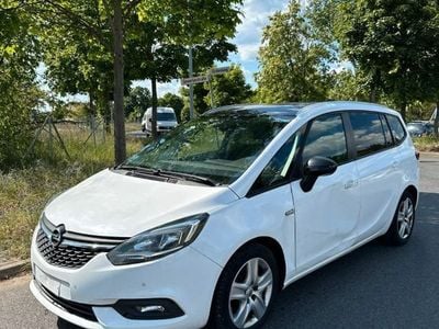 Opel Zafira Tourer
