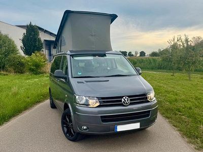 Grau Gebraucht 2011 VW California Beach Van | 26.900 €