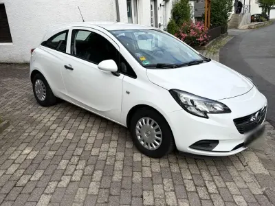 Gebraucht Opel Corsa Selection 69 PS (50 kW) 2017 Weiß Kleinwagen