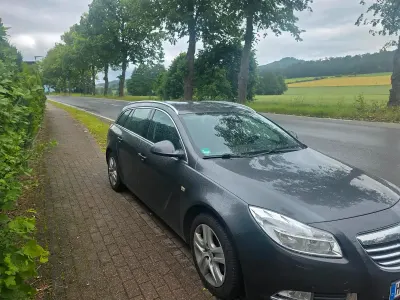 Gebraucht Opel Insignia 140 PS (102 kW) 2009 Grau Kombi