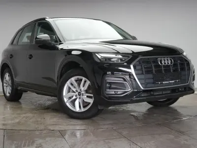 Używany Audi Q5 Sport 265 KM (194 kW) 2023 Czarny SUV